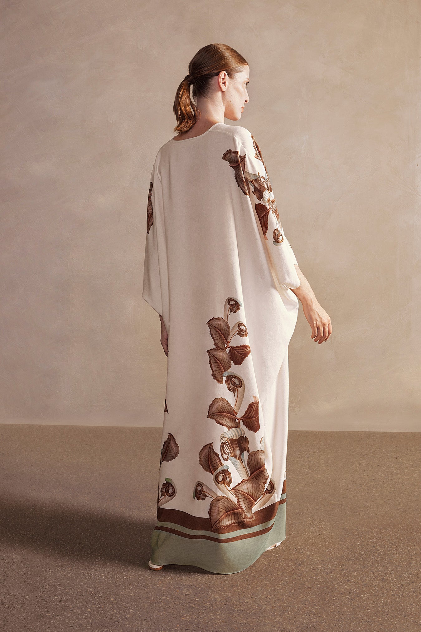 Arisaema Long Kaftan Back 2