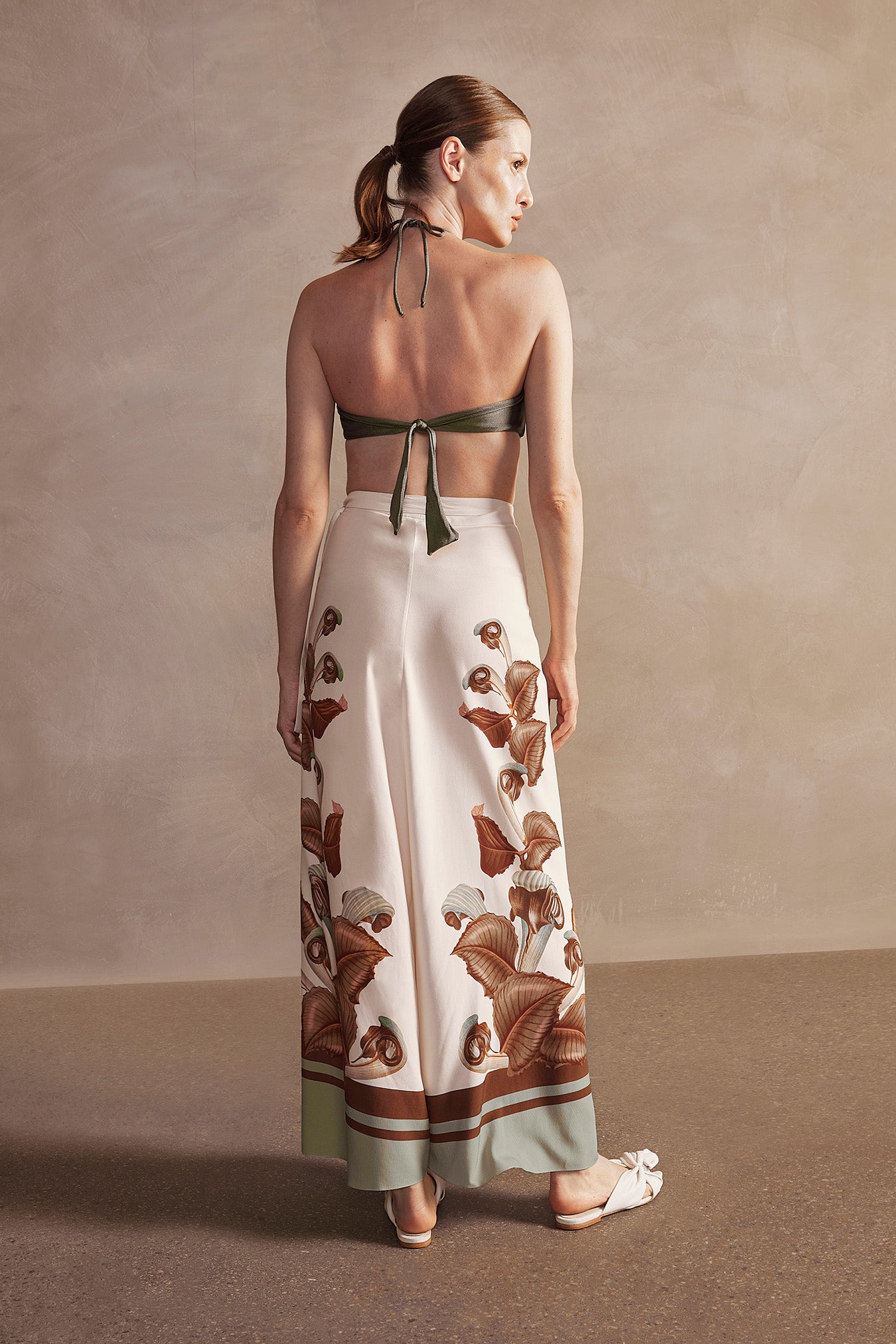 Arisaema Long Skirt Back