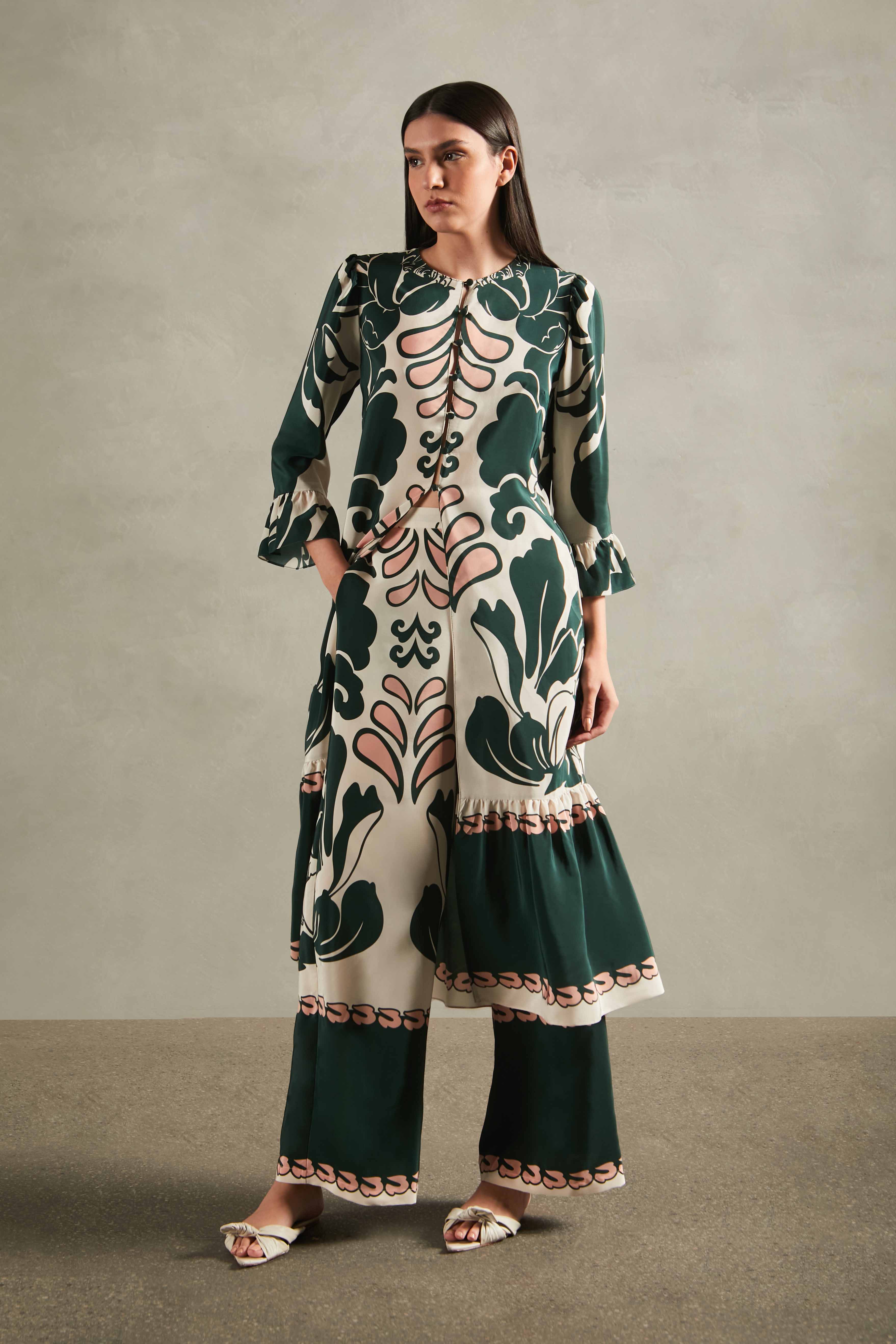 Spray Of Flower Wide-Leg Pants Green Front