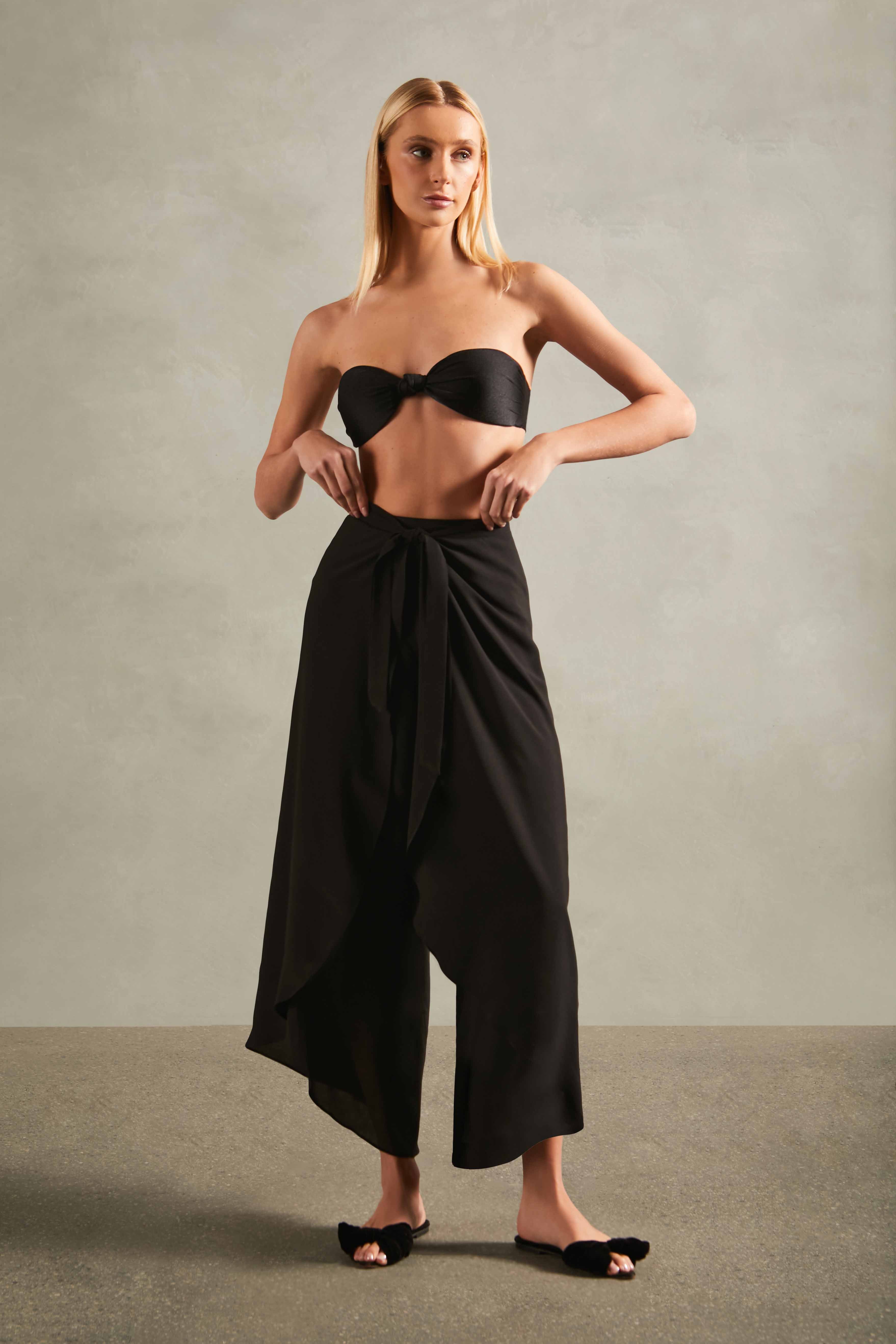 Timeless Pantacourt Pareo Pants Front