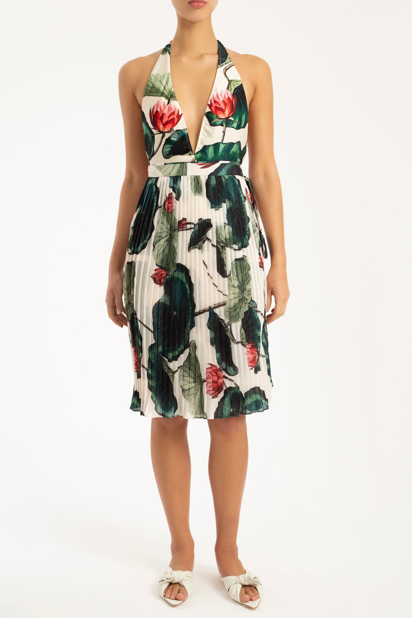 Victoria Regia Pareo Pleated Skirt Front
