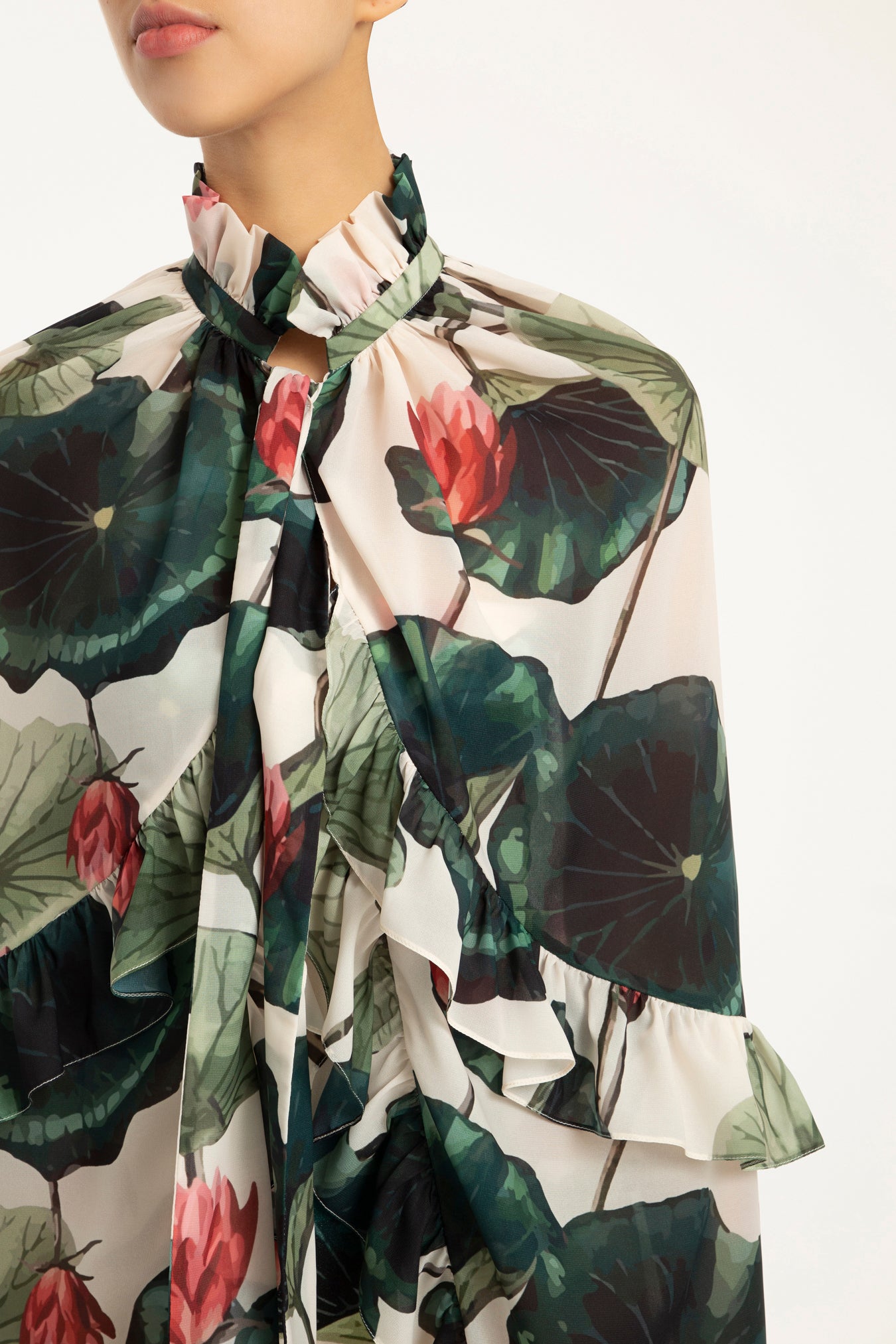 Victoria Regia Ruffled Cape Detail