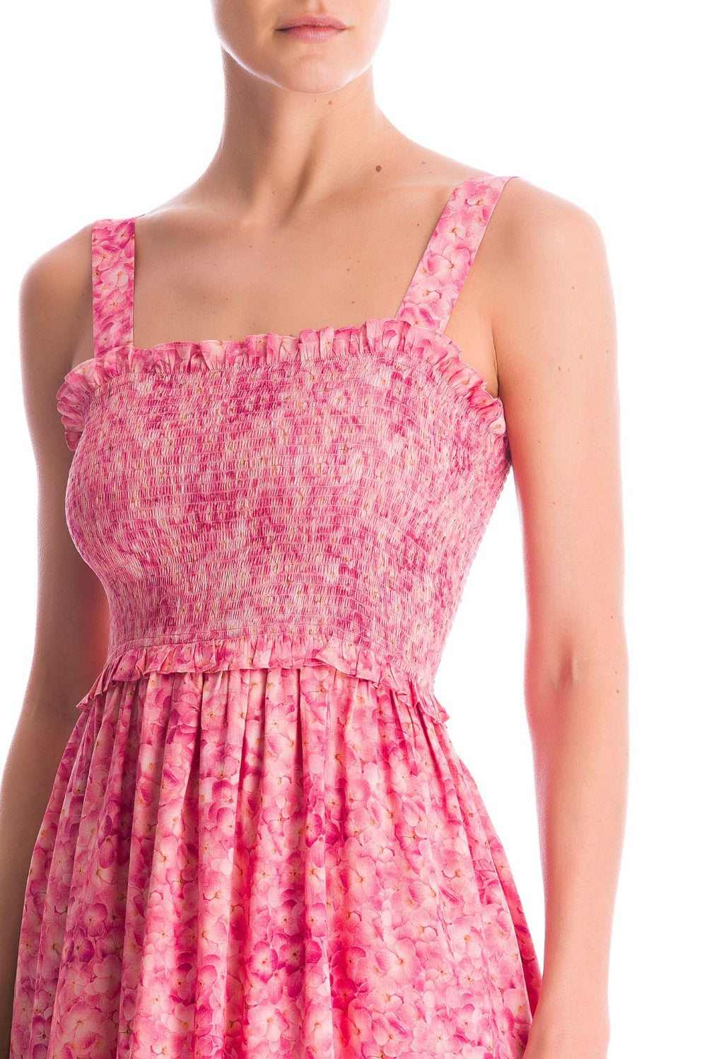 This New Vintage style dress is made from lightweight fabric and we love it with flat sandals