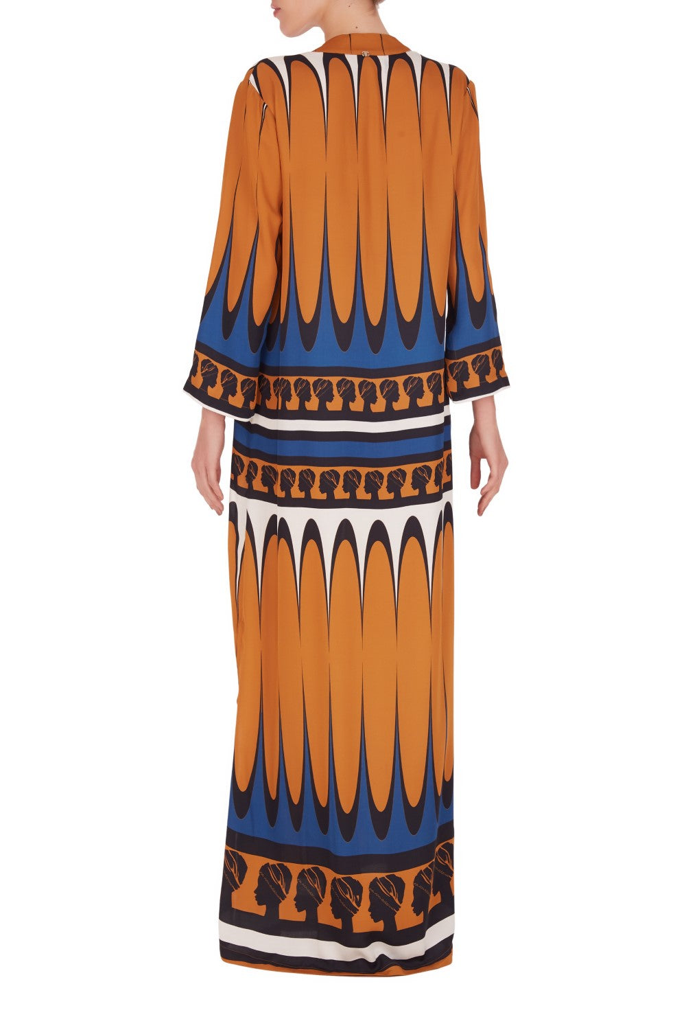 Effortless and chic, this long tunic is perfect to pack for your next resort getaway