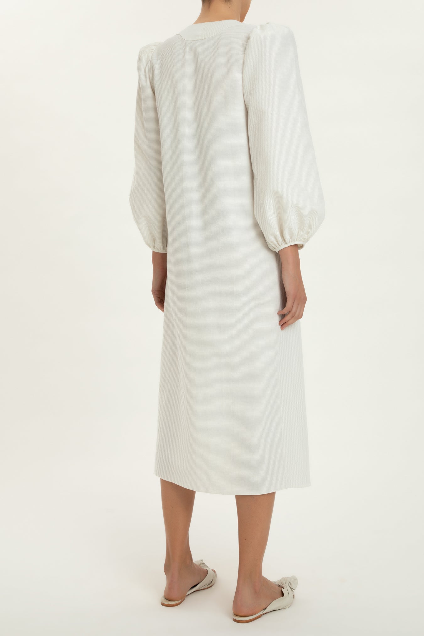 Moves Puff-Sleeved Midi Robe Back