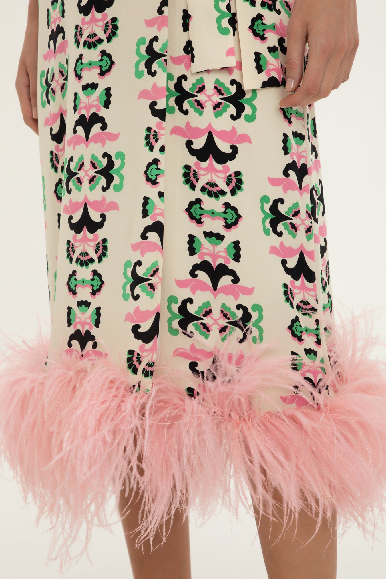 Twisted Flower Pareo Skirt With Feathers Detail