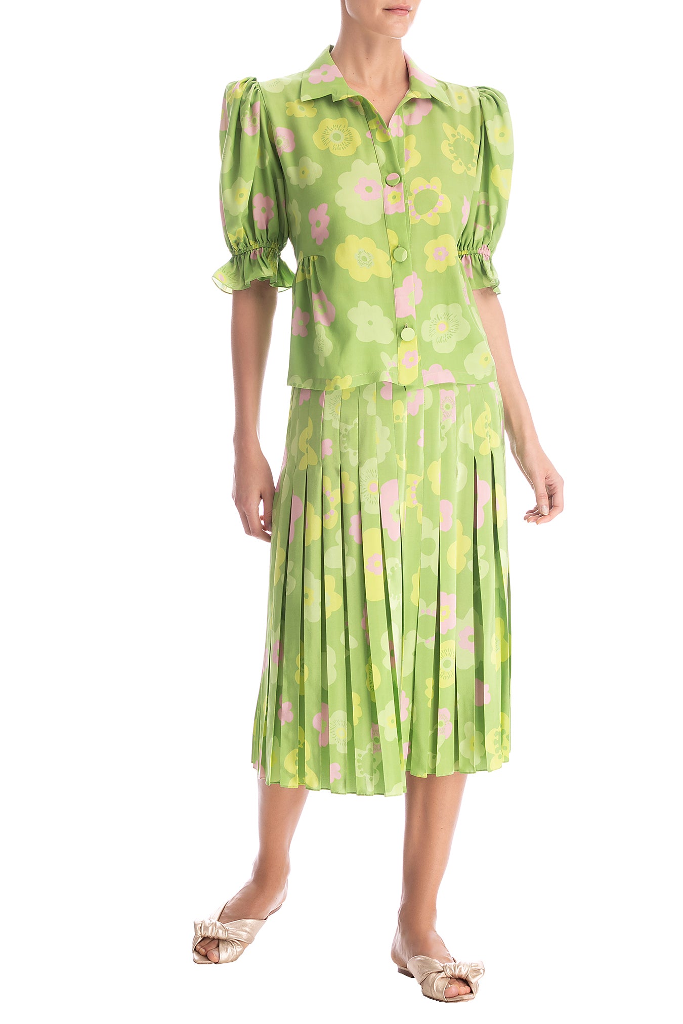 Vintage Flower Puff-Sleeved Blouse Front