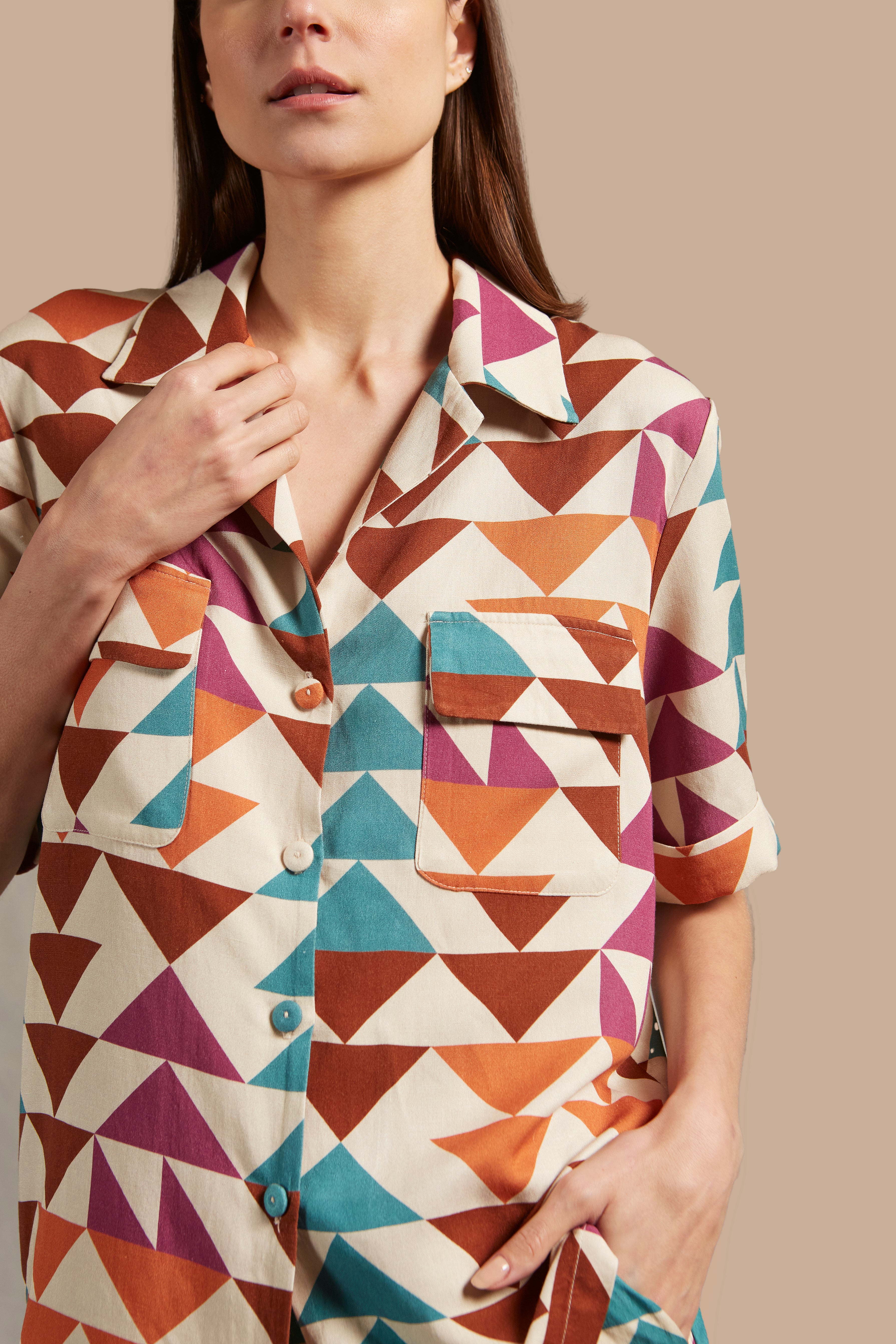 Colibri Shirt Detail