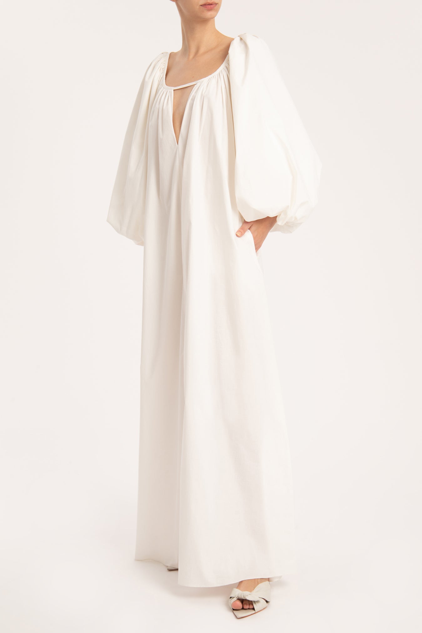 Effortless Chic Off White Puff-Sleeved Long Dress Front