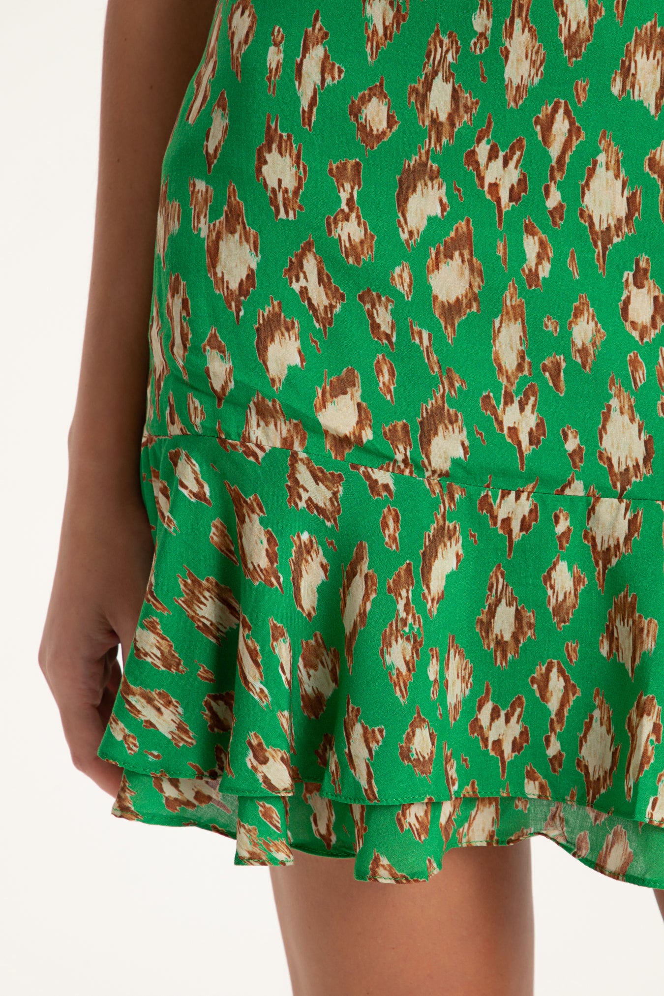 Brush Leopard Print Green Short Skirt Detail