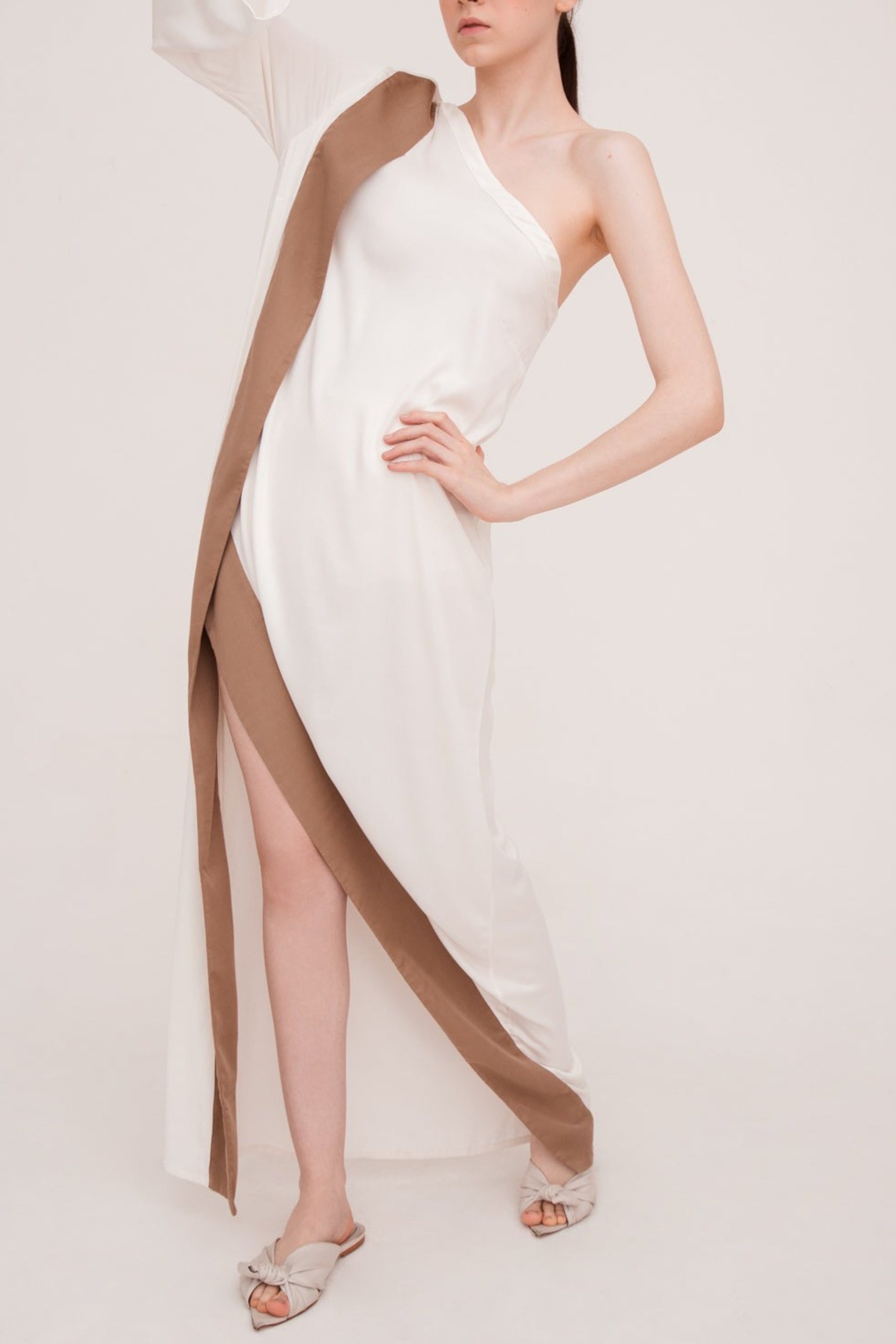 Classic One-shoulder Long Kaftan Front