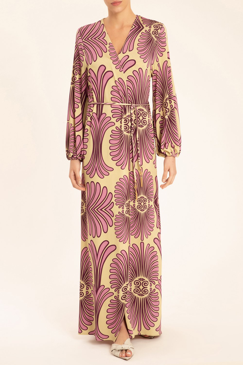 Deco Shell Long Robe With Sash Front