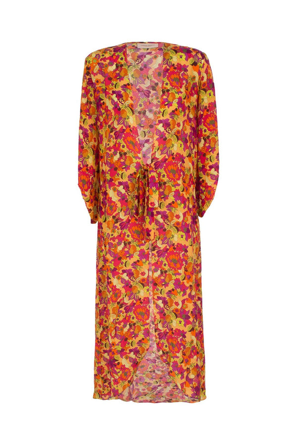 This light weight silk robe is designed for a cool, breezy feel