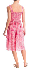 This New Vintage style dress is made from lightweight fabric and we love it with flat sandals