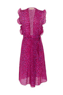 The beauty of this midi dress is that you can wear it for so many different occasions- on an evening out with sandals, or we love it with flat sandals for lunch with girlfriends