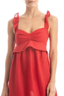 This midi dress is the perfect otion for your next destination wear
