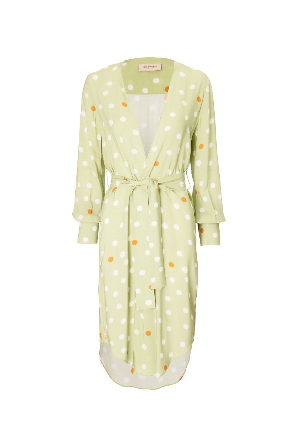 This retro polka dot midi robe comes in a loose silhouette with a matching belt at the waist for a perfect fit